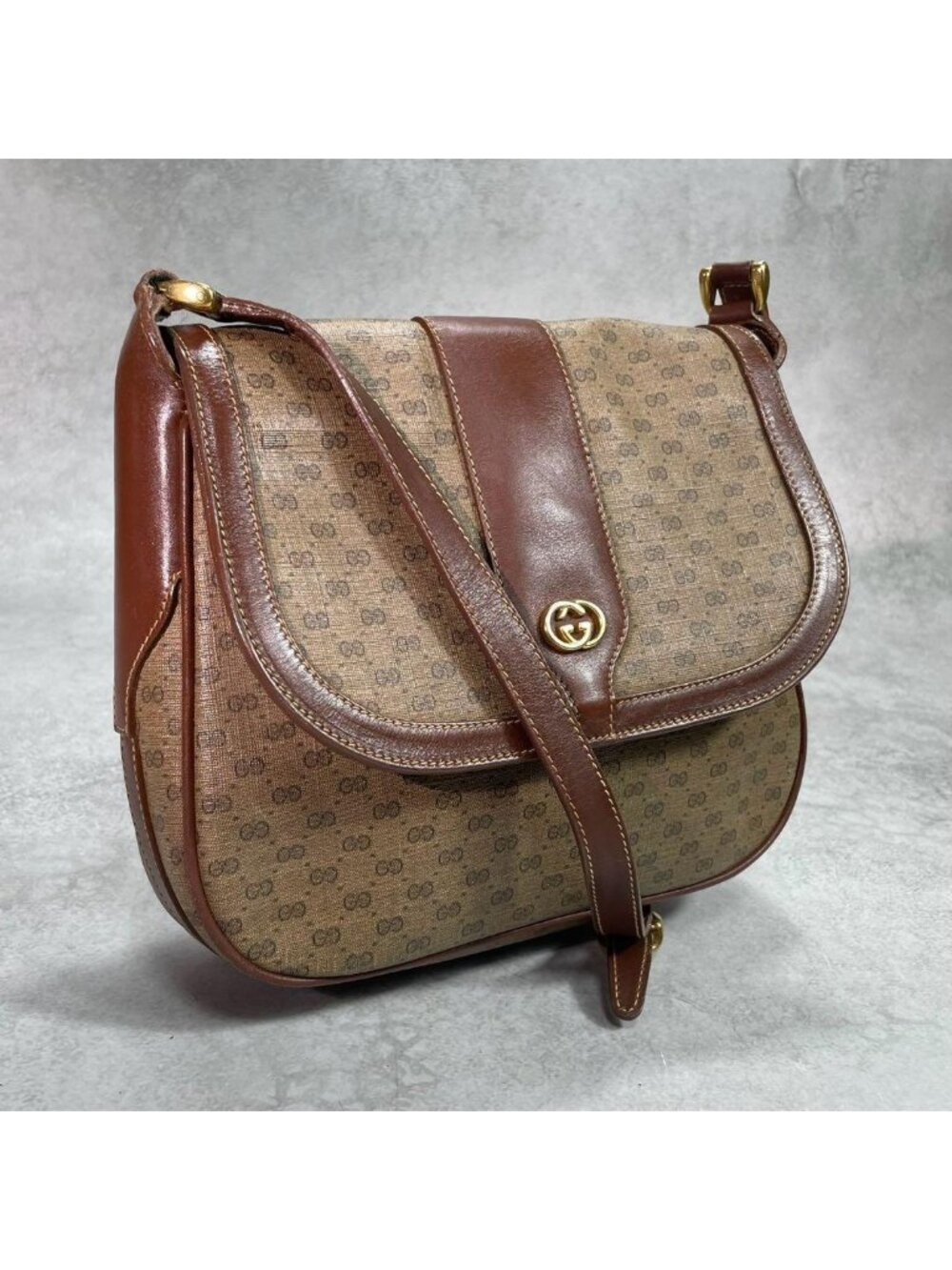 Gucci GG Shoulder Bag Brown Beige Logo Leather